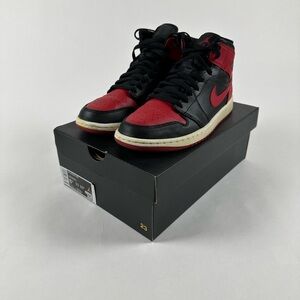 Nike Air Jordan 1 Mid SE